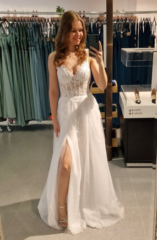 Brautkleid mit fein bestickter Korsage - Dein Kleiderladen