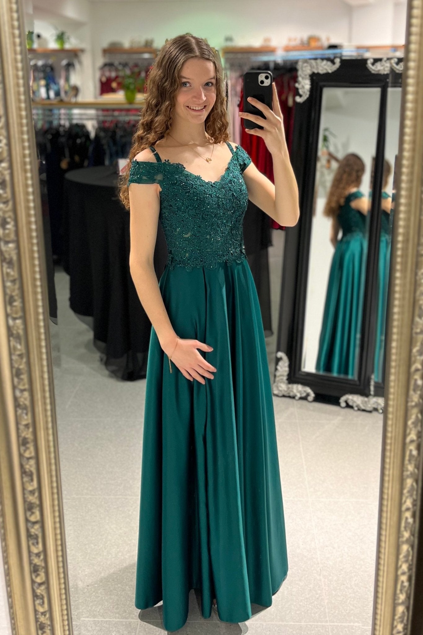 elegantes Abendkleid mit Carmen Ausschnitt, dunkelgrün - Dein Kleiderladen