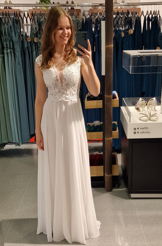 elegantes Brautkleid mit breiten Trägern - Dein Kleiderladen