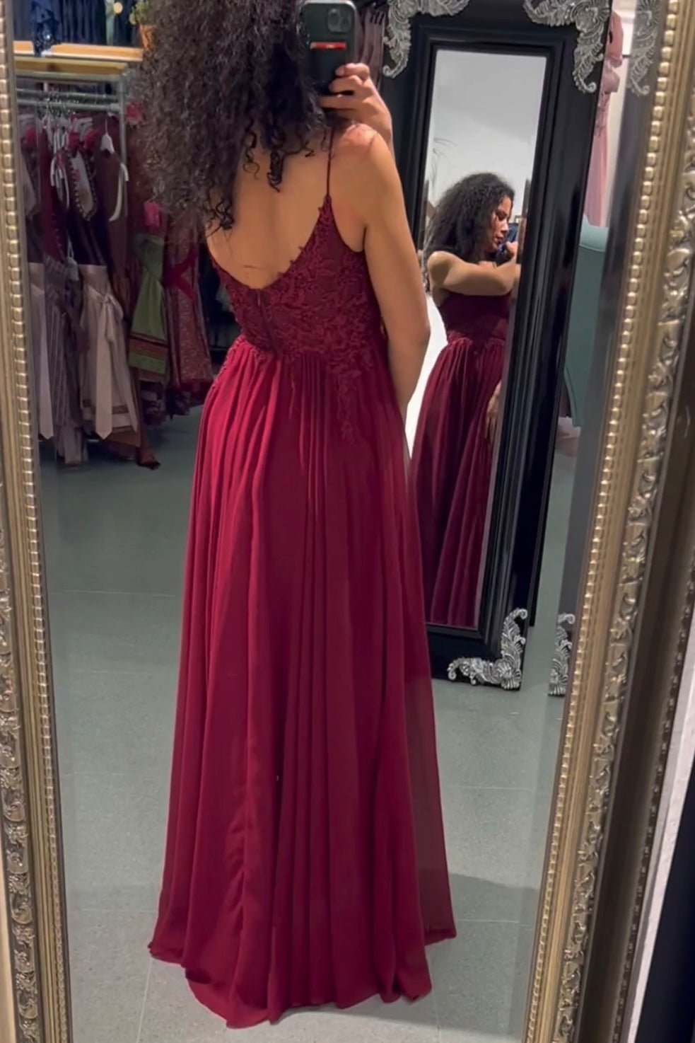 Ballkleid - Elegantes, langes Chiffonkleid mit feiner Spitze, bordeaux - Dein Kleiderladen