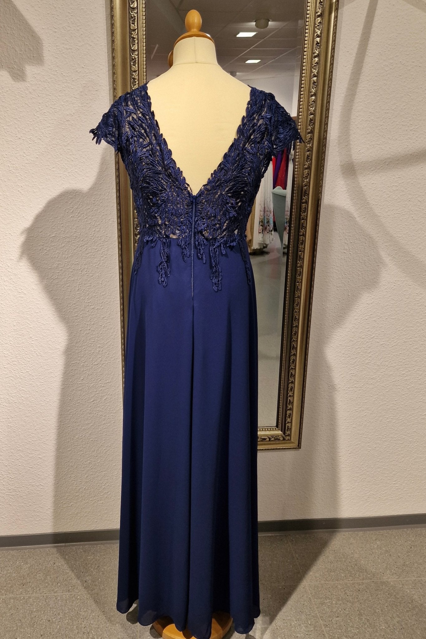 Langes Kleid mit Spitze und kurzen Ärmeln, marineblau - Dein Kleiderladen